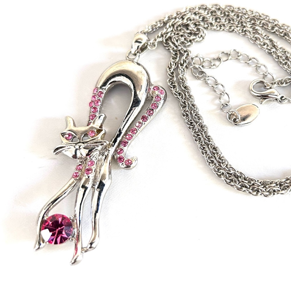 Cat Arched Back Pink Stones Pendant Necklace Silver Tone Long 24” Chain